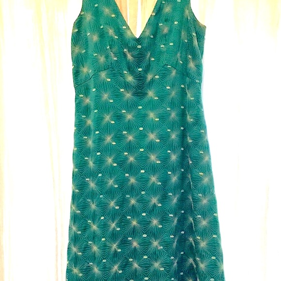 TOCCA. 100% silk & gorgeous. You will turn heads! So beautiful on. - Picture 2 of 5